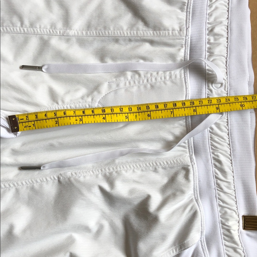 Lululemon Dance Studio White Lined Mid-rise Cropped Pants Size 6, excellent - Picture 11 of 12